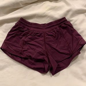Lulu lemon hottie hot short